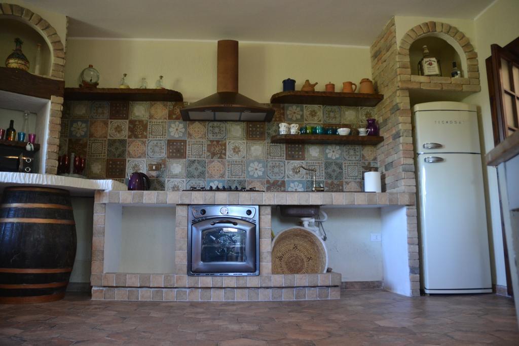 B&B Antica Botte ซัสซารี ภายนอก รูปภาพ