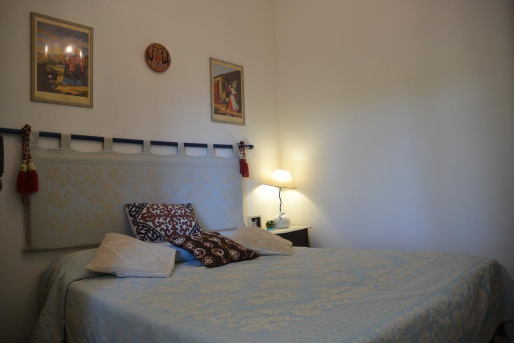 B&B Antica Botte ซัสซารี ภายนอก รูปภาพ